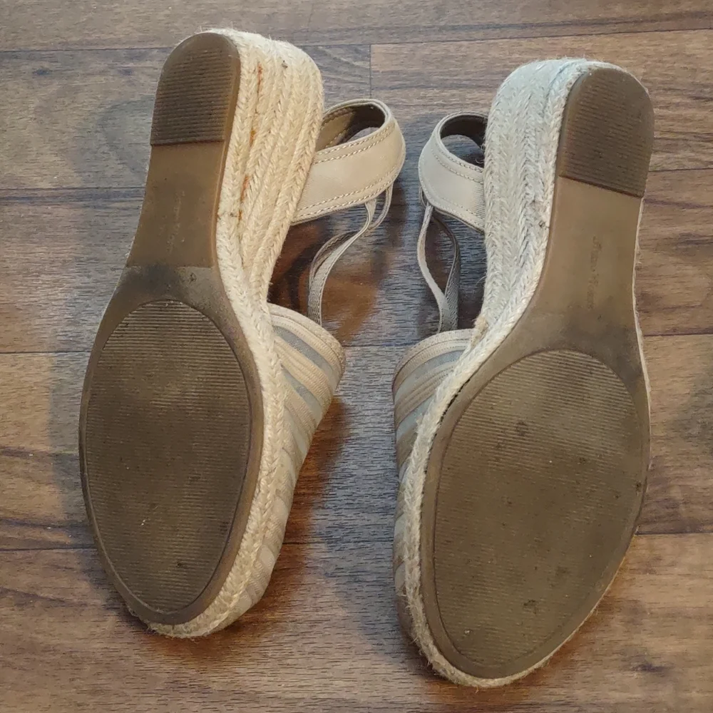 Studio Works 8.5 taupe color shoes